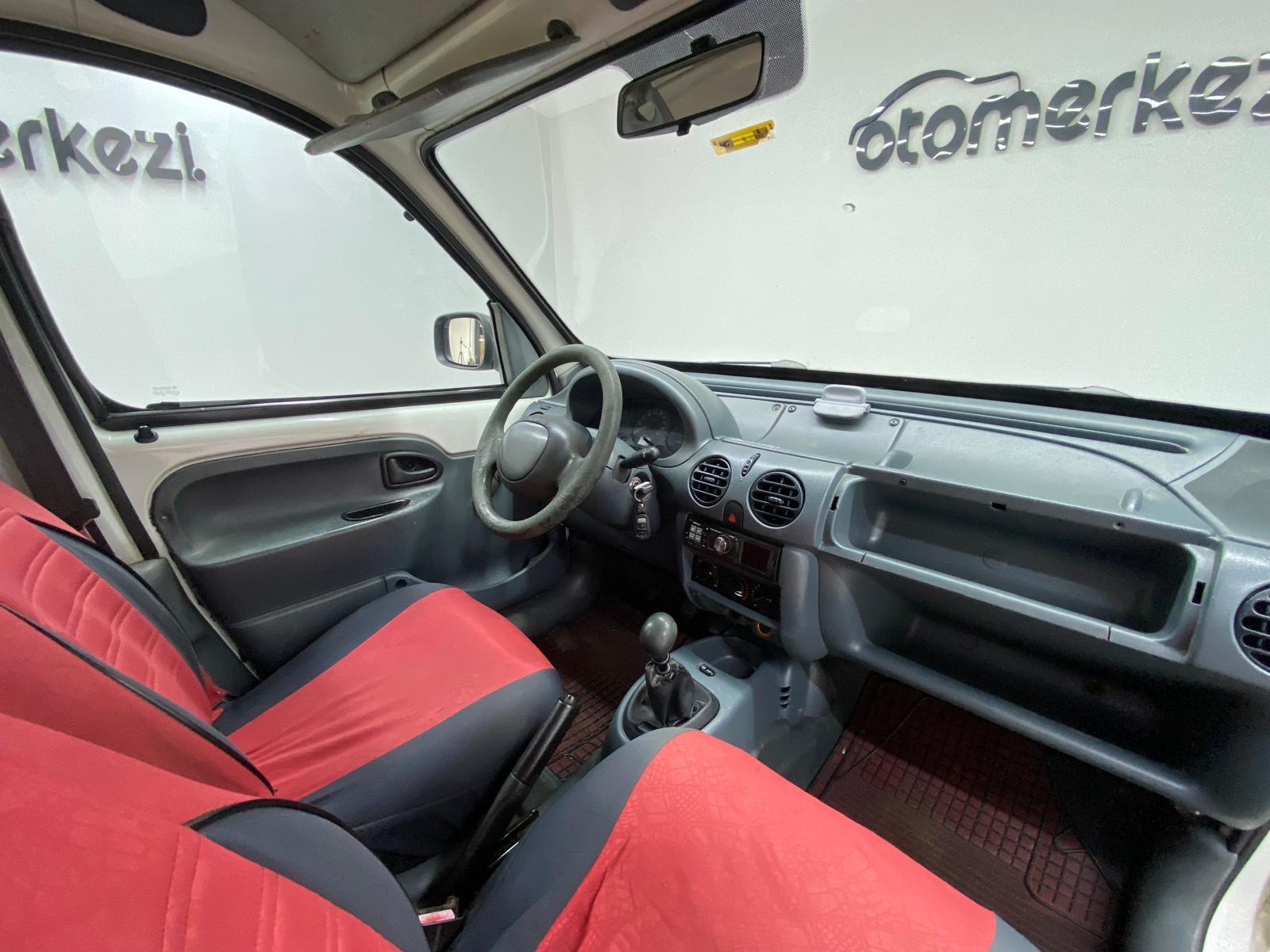 RENAULT KANGOO 16
